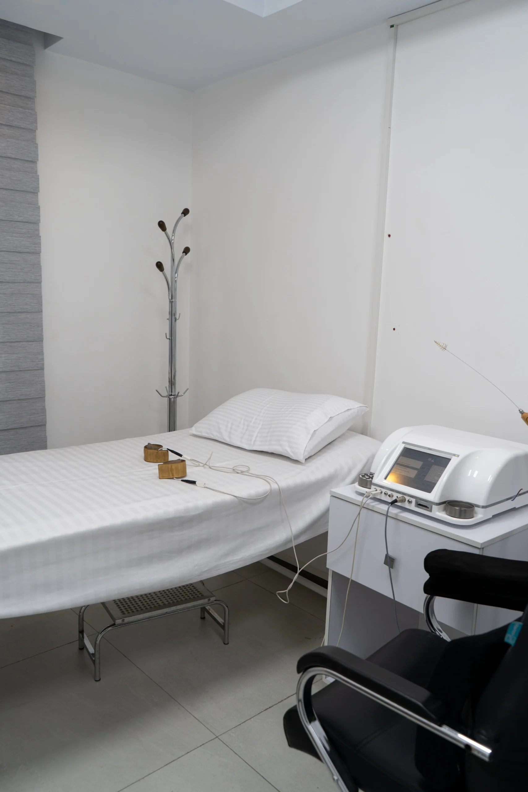 چکاپ سالمندان با دستگاه BIT